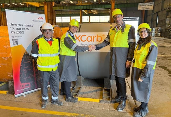 Schneider Electric y ArcelorMittal han firmado una colaboración para el uso del XCarb®.