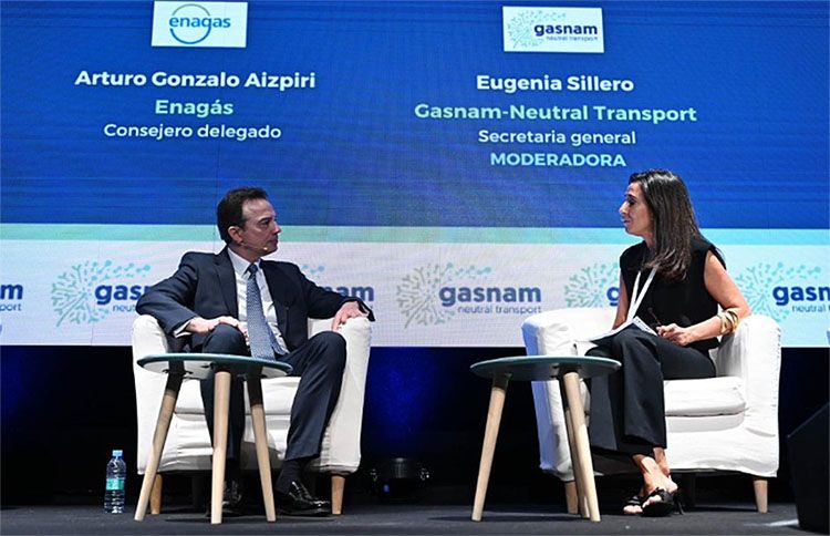 Arturo Gonzalo, CEO de Enagás, y Eugenia Sillero, secretaria general de Gasnam-Neutral Transport.